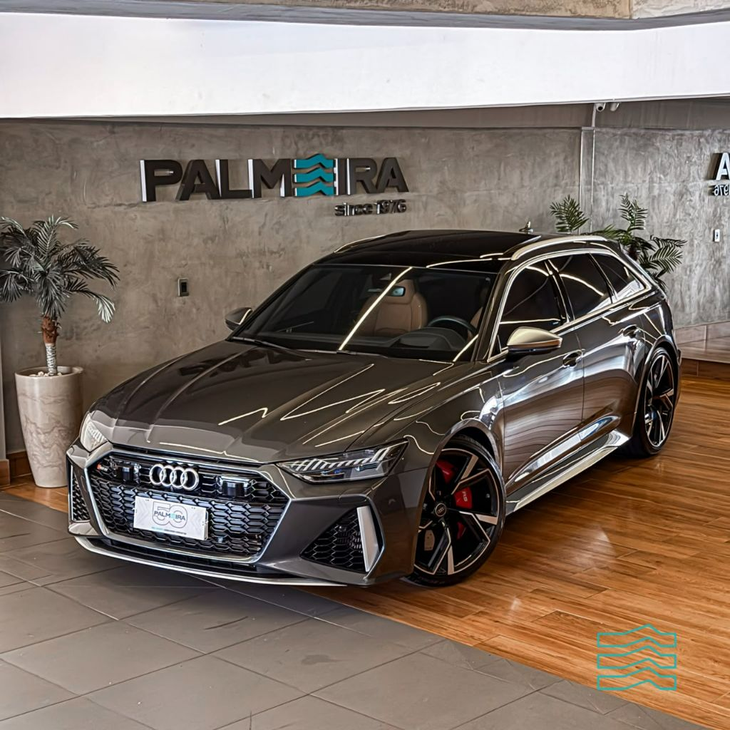 Foto do veículo AUDI RS6 2023/2023 20.452 KM R$ 899.000,00