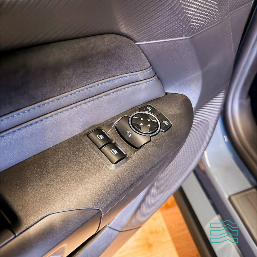 Foto do veículo Ford MUSTANG 5.0 V8 GASOLINA DARK HORSE SELECTSHIFT 2025 1.976 KM R$ 590.000,00