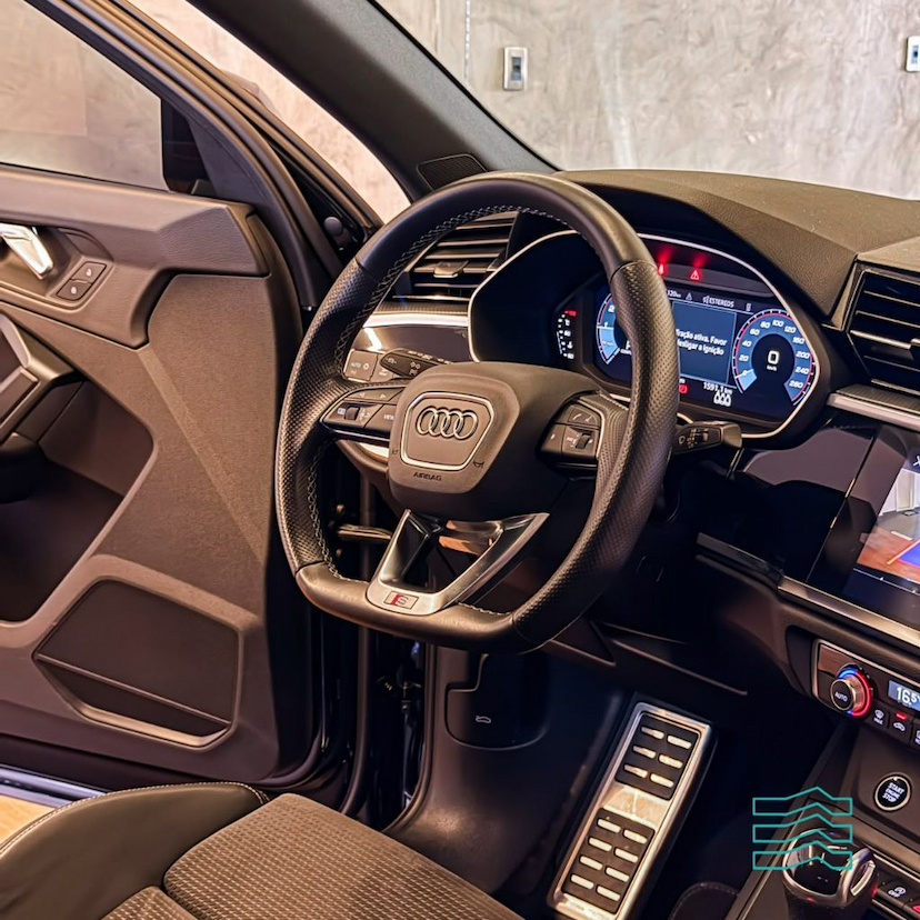 Foto do veículo AUDI Q3  2022 92.468 KM R$ 175.000,00