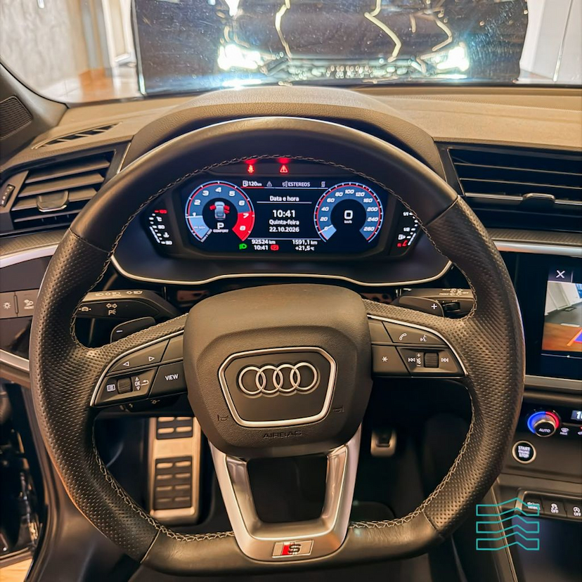 Foto do veículo AUDI Q3  2022 92.468 KM R$ 175.000,00