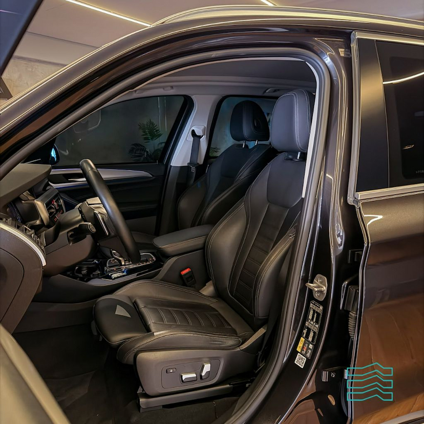 Foto do veículo BMW X3 XDRIVE 30E X-LINE TURBO AUT. (HíB.) 2023 0 KM 360.000,00