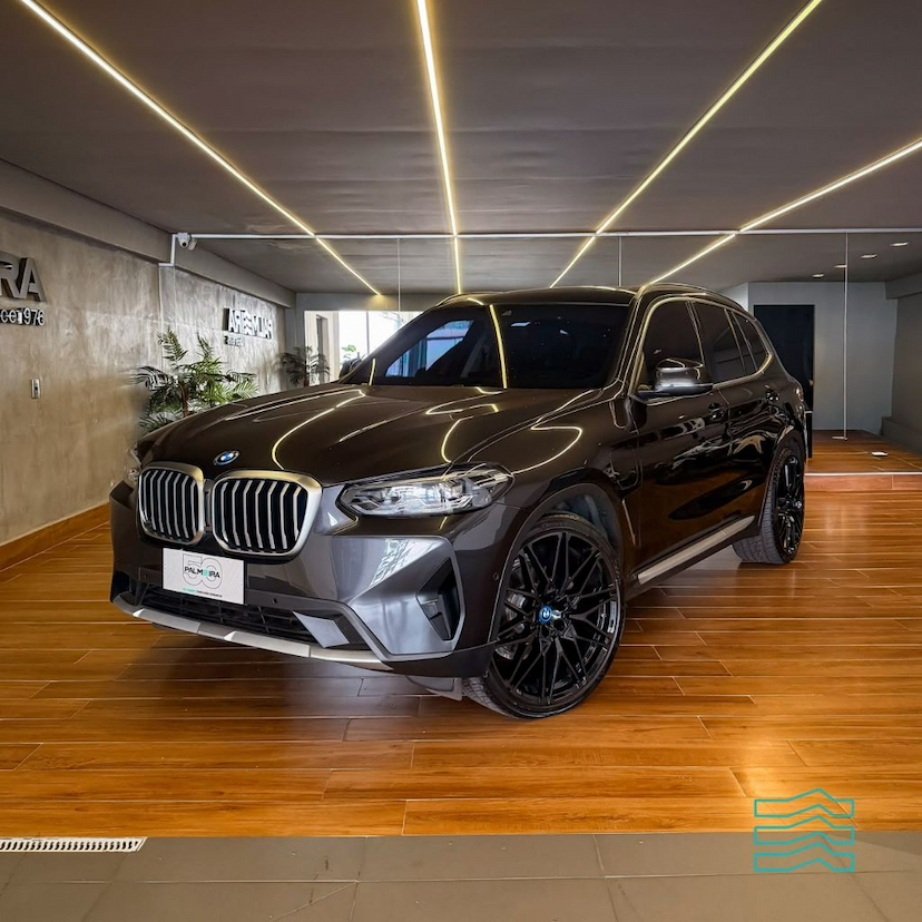 Foto do veículo BMW X3 XDRIVE 30E X-LINE TURBO AUT. (HíB.) 2023 0 KM 360.000,00