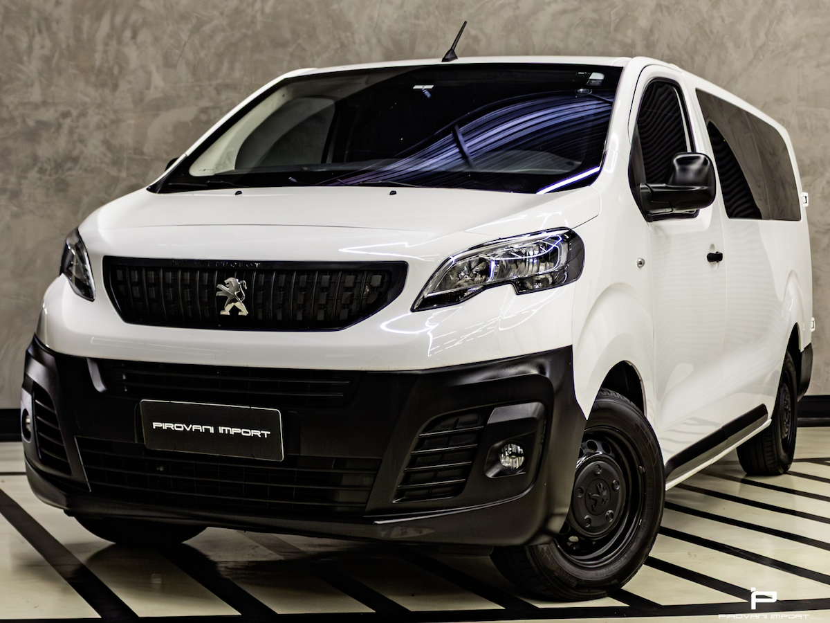 Foto do veículo PEUGEOT EXPERT 1.5 BLUEHDI DIESEL CARGO MANUAL 2021/2022 26.000 KM R$ 399.000,00