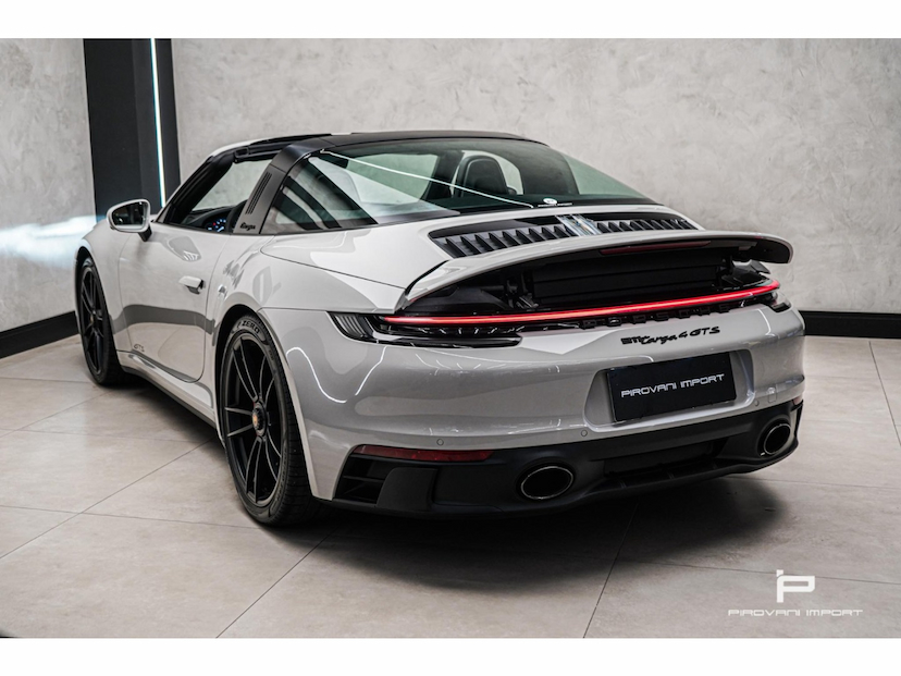 Foto do veículo PORSCHE 911 3.0 24V H6 GASOLINA TARGA 4 GTS PDK 2022 3.300 KM 1.039.000,00