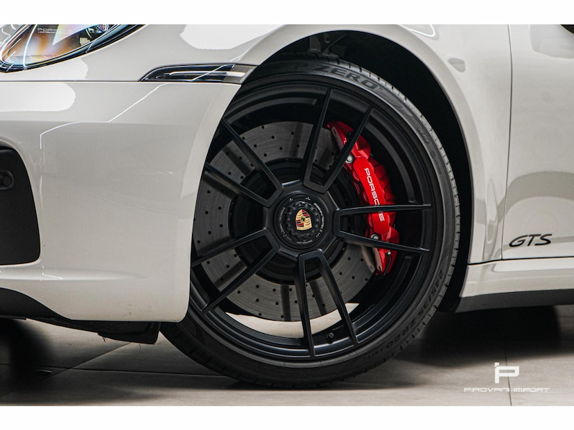 Foto do veículo PORSCHE 911 3.0 24V H6 GASOLINA TARGA 4 GTS PDK 2022 3.300 KM 1.039.000,00