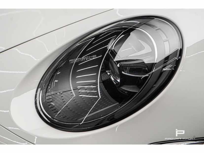 Foto do veículo PORSCHE 911 3.0 24V H6 GASOLINA TARGA 4 GTS PDK 2022 3.300 KM 1.039.000,00