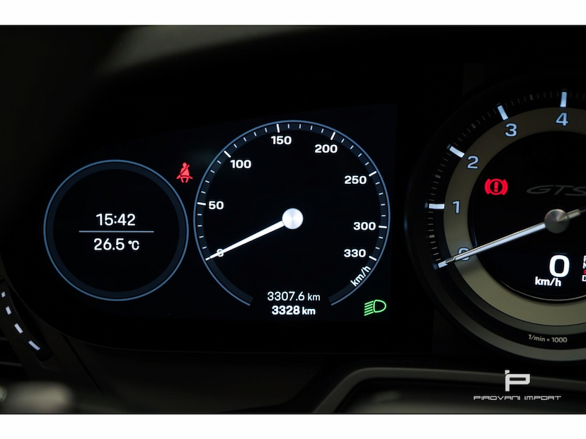 Foto do veículo PORSCHE 911 3.0 24V H6 GASOLINA TARGA 4 GTS PDK 2022 3.300 KM 1.039.000,00