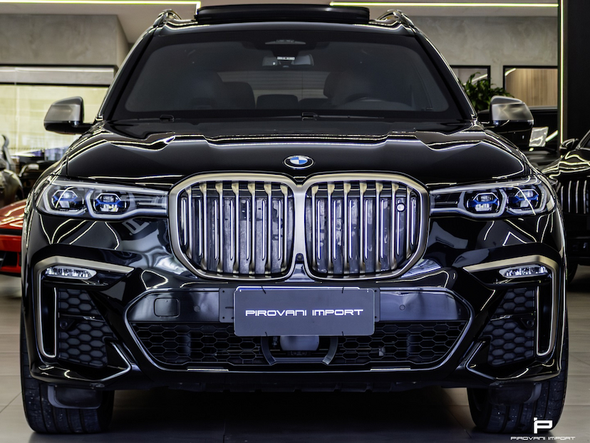 Foto do veículo BMW X7 4.4 V8 GASOLINA M50I STEPTRONIC 2022 30.700 KM 630.000,00