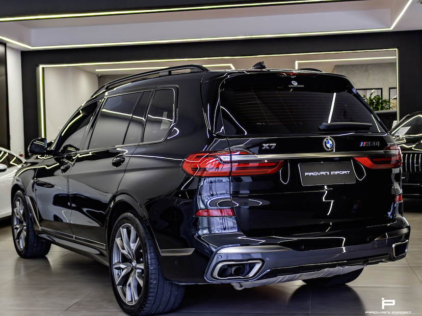 Foto do veículo BMW X7 4.4 V8 GASOLINA M50I STEPTRONIC 2022 30.700 KM 630.000,00
