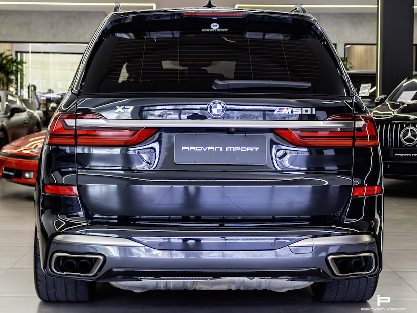 Foto do veículo BMW X7 4.4 V8 GASOLINA M50I STEPTRONIC 2022 30.700 KM 630.000,00