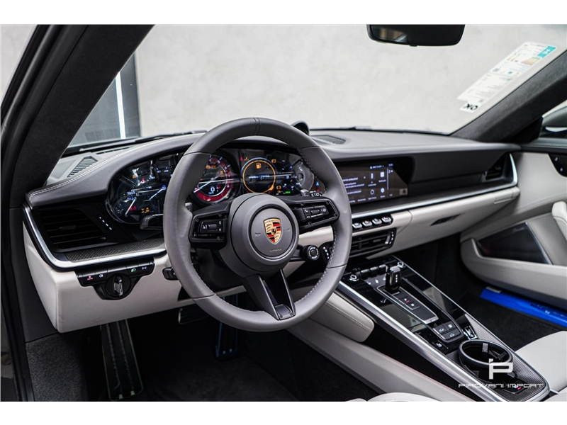 Foto do veículo PORSCHE 911 3.8 24V H6 GASOLINA TURBO S PDK 2023 552 KM 1.829.000,00