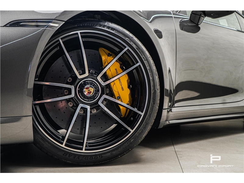 Foto do veículo PORSCHE 911 3.8 24V H6 GASOLINA TURBO S PDK 2023 552 KM 1.829.000,00