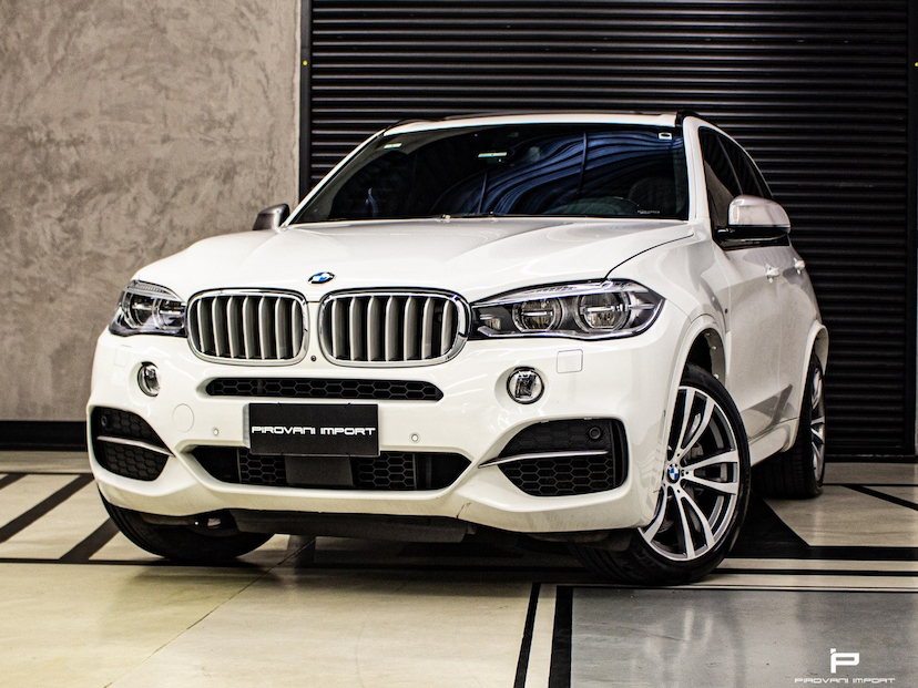 Foto do veículo BMW X5 3.0 4X4 M50D I6 TURBO DIESEL 4P AUTOMÁTICO 2015 75.100 KM 190.000,00