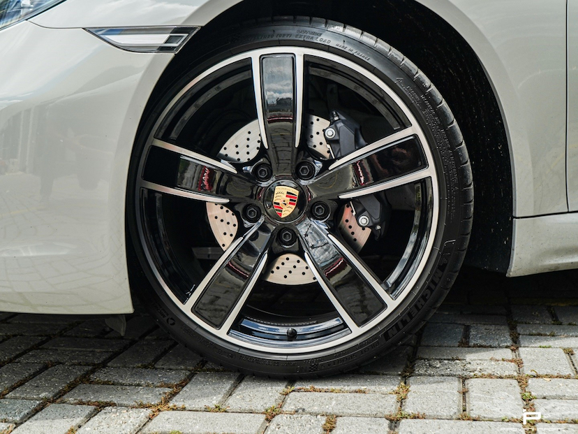 Foto do veículo PORSCHE 718 2.0 16V H4 GASOLINA CAYMAN PDK 2024 5.000 KM 529.000,00