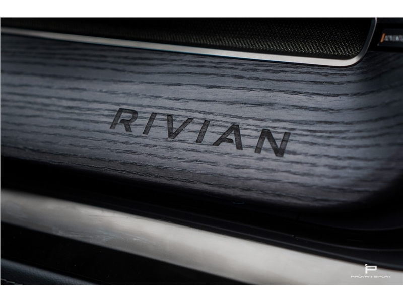Foto do veículo RIVIAN R1T ELÉTRICO ADVENTURE 2023 0 KM 800.000,00