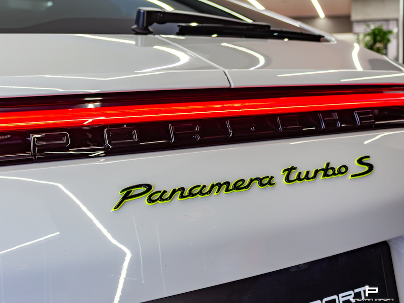 Foto do veículo PORSCHE PANAMERA 4.0 V8 E-HYBRID TURBO S PDK 2023 4.495 KM 1.150.000,00
