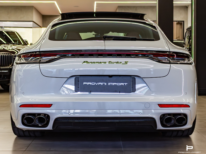 Foto do veículo PORSCHE PANAMERA 4.0 V8 E-HYBRID TURBO S PDK 2023 4.495 KM 1.150.000,00