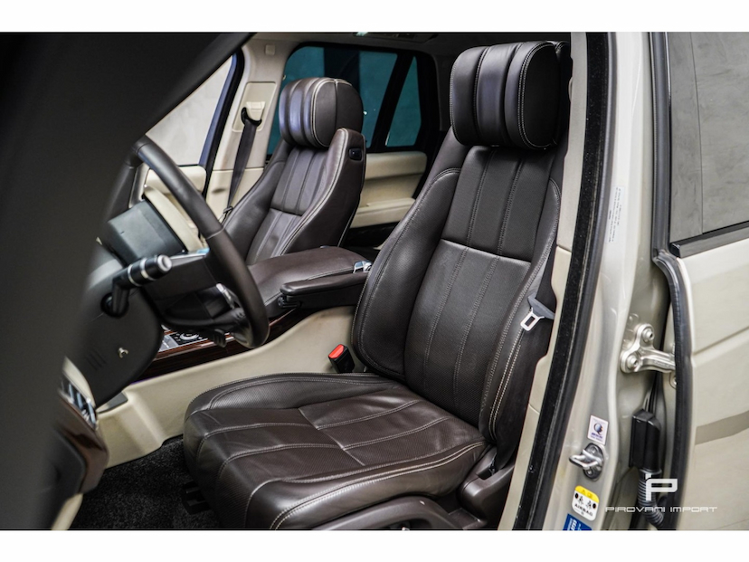 Foto do veículo LAND ROVER RANGE ROVER VOGUE 5.0 SE SUPERCHARGED 4X4 V8 24V GASOLINA 4P AUTOMÁTICO 2013 99.746 KM 215.000,00