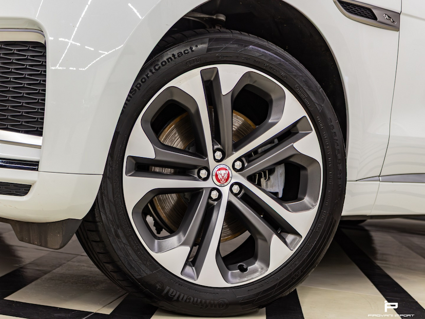 Foto do veículo JAGUAR F-PACE 2.0 P400E PHEV R-DYNAMIC SE AWD AUTOMÁTICO 2023 32.000 KM 315.900,00