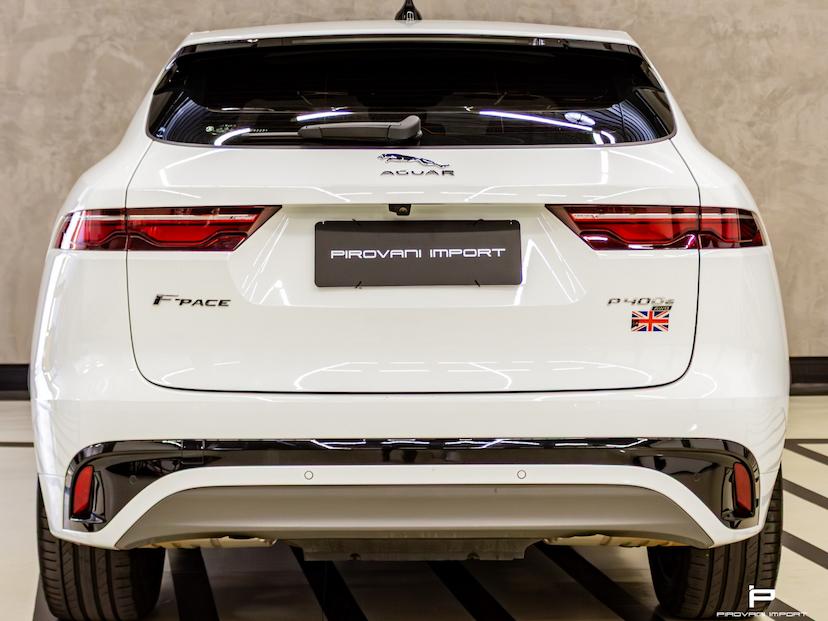 Foto do veículo JAGUAR F-PACE 2.0 P400E PHEV R-DYNAMIC SE AWD AUTOMÁTICO 2023 32.000 KM 315.900,00