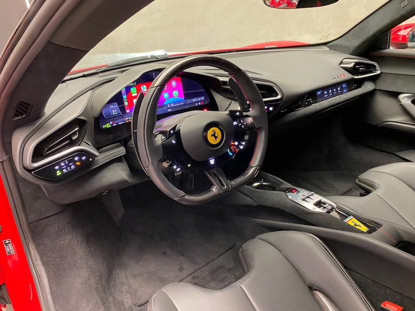 Foto do veículo FERRARI 296 GTB 3.0 V6 TURBO PHEV F1-DCT 2023 3.900 KM 2.850.000,00