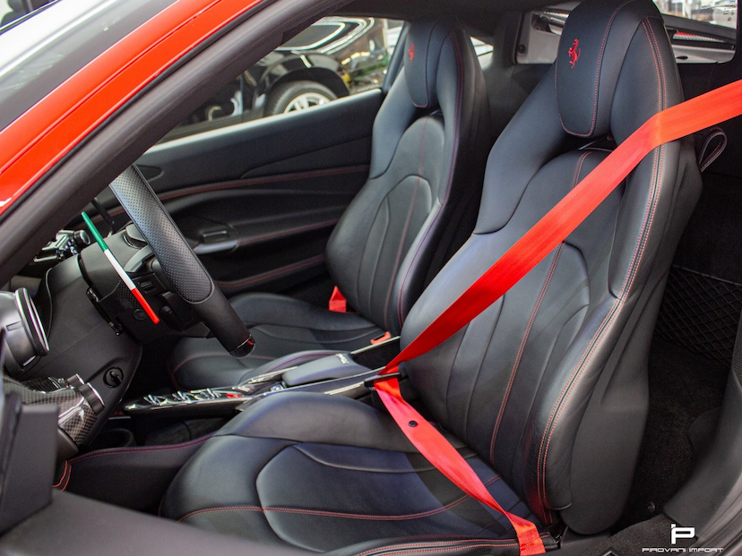 Foto do veículo FERRARI F8 TRIBUTO 3.9 V8 TURBO GASOLINA F1-DCT 2022 3.100 KM 4.100.000,00
