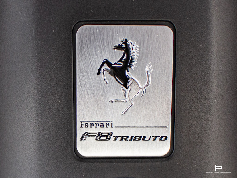 Foto do veículo FERRARI F8 TRIBUTO 3.9 V8 TURBO GASOLINA F1-DCT 2022 3.100 KM 4.100.000,00