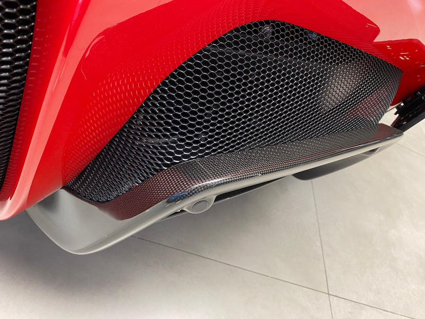 Foto do veículo FERRARI SF90 3.9 V8 TURBO PHEV SPIDER F1-DCT 2024 0 KM 7.200.000,00