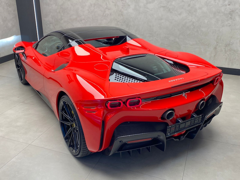 Foto do veículo FERRARI SF90 3.9 V8 TURBO PHEV SPIDER F1-DCT 2024 0 KM 7.200.000,00