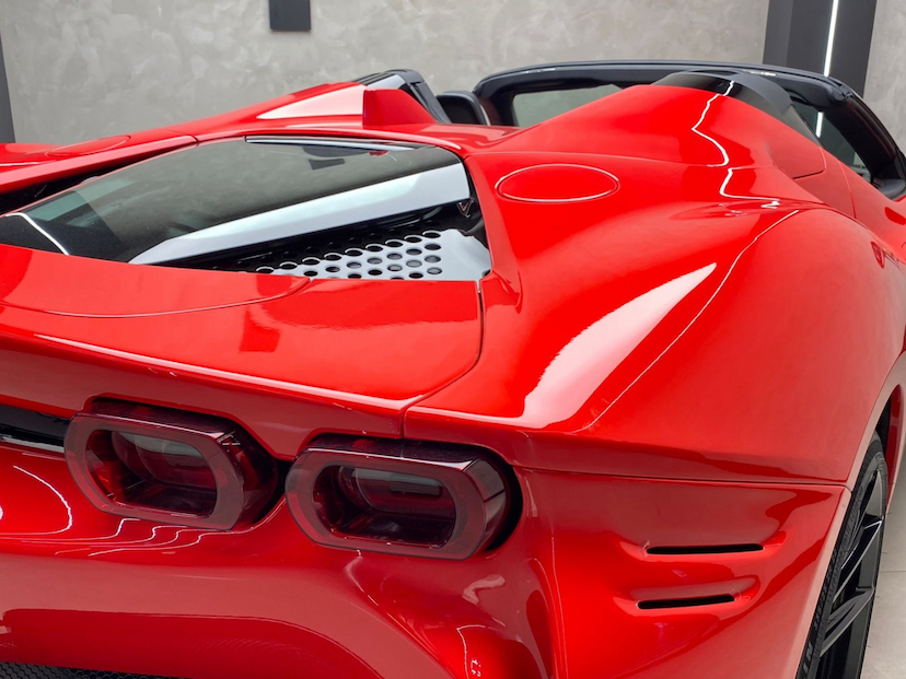 Foto do veículo FERRARI SF90 3.9 V8 TURBO PHEV SPIDER F1-DCT 2024 0 KM 7.200.000,00
