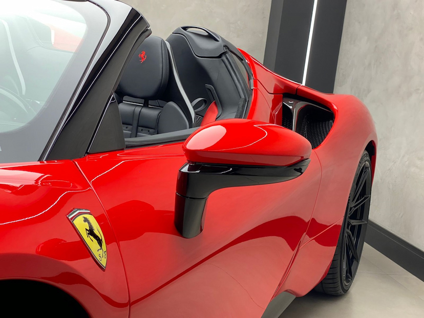 Foto do veículo FERRARI SF90 3.9 V8 TURBO PHEV SPIDER F1-DCT 2024 0 KM 7.200.000,00