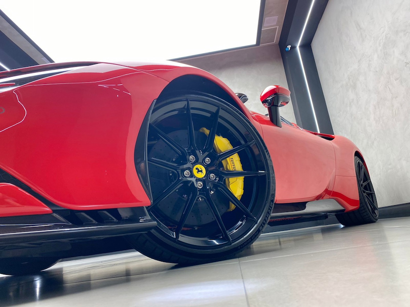 Foto do veículo FERRARI SF90 3.9 V8 TURBO PHEV SPIDER F1-DCT 2024 0 KM 7.200.000,00