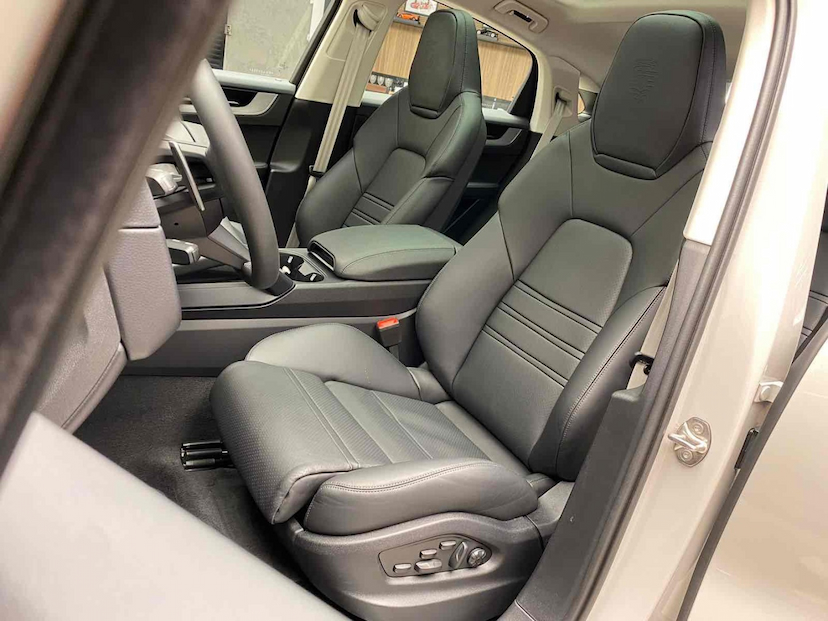 Foto do veículo PORSCHE CAYENNE 3.0 V6 E-HYBRID COUPÉ AWD TIPTRONIC S 2024 2.700 KM 909.900,00