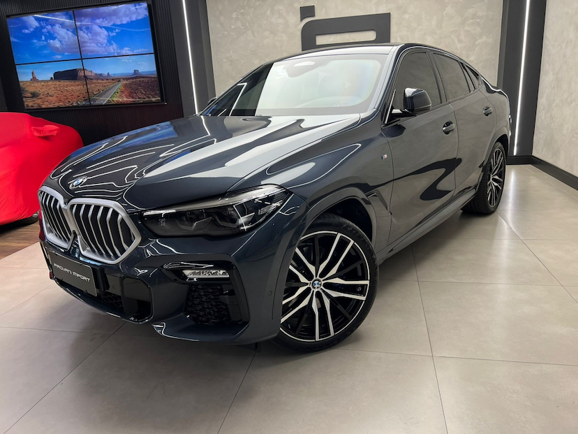 Foto do veículo BMW X6 3.0 TWINPOWER GASOLINA XDRIVE40I M SPORT AUTOMÁTICO 2021 18.450 KM 720.000,00