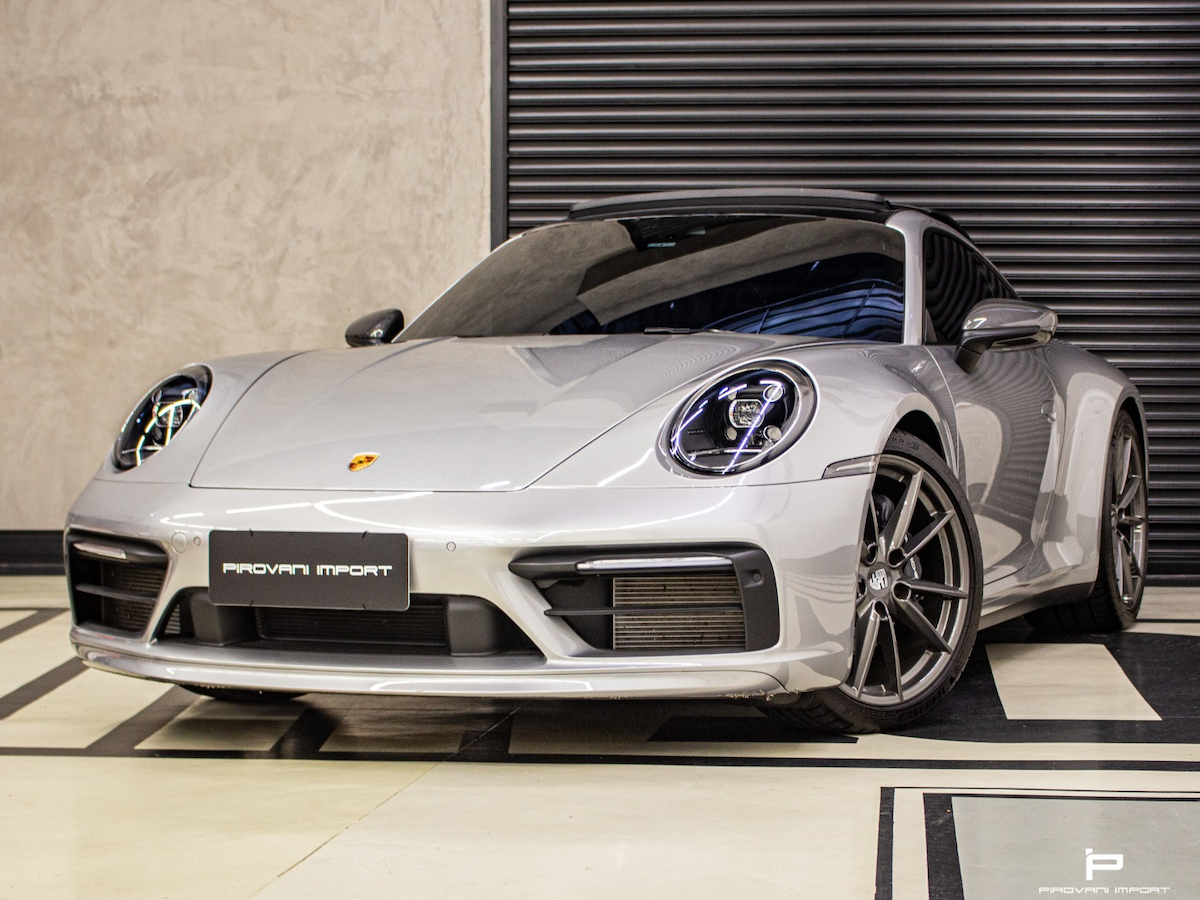 Foto do veículo PORSCHE 911 3.0 24V H6 GASOLINA CARRERA T PDK 2023/2024 4.012 KM R$ 869.900,00