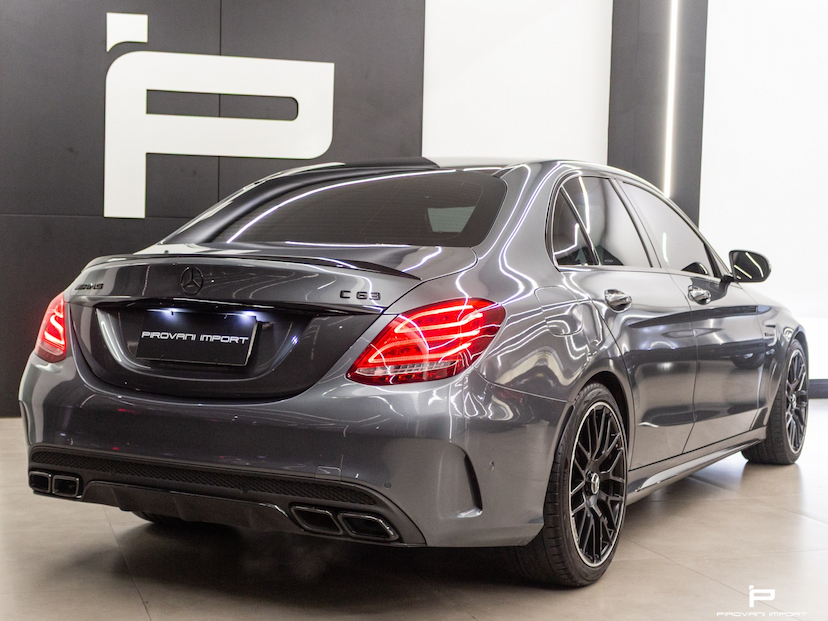 Foto do veículo MERCEDES-BENZ C 63 AMG 4.0 V8 TURBO GASOLINA SEDAN 4P AUTOMÁTICO 2017 34.484 KM 399.000,00