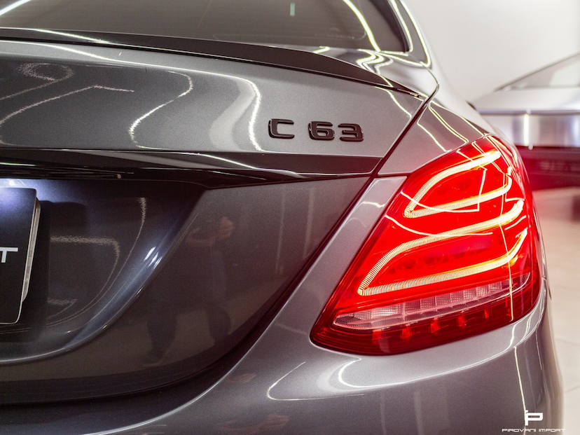 Foto do veículo MERCEDES-BENZ C 63 AMG 4.0 V8 TURBO GASOLINA SEDAN 4P AUTOMÁTICO 2017 34.484 KM 399.000,00