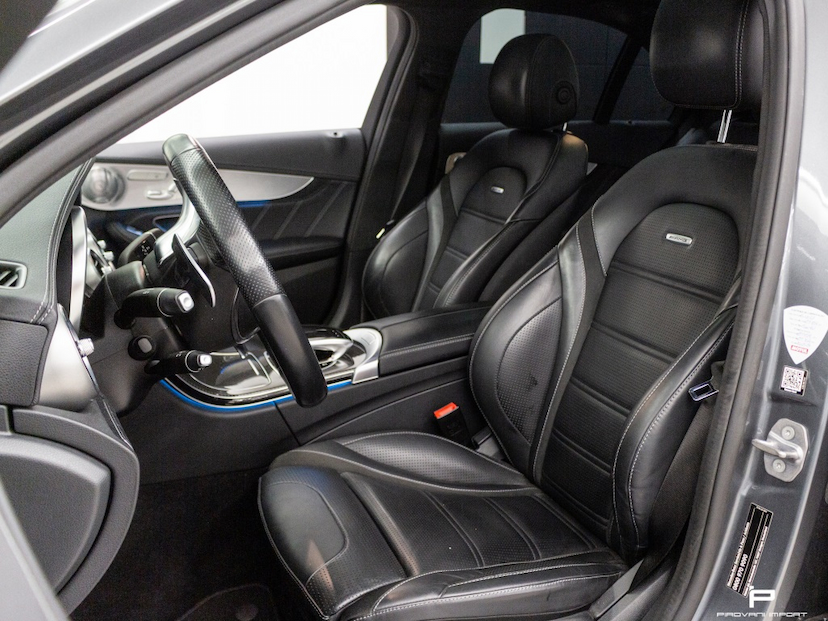 Foto do veículo MERCEDES-BENZ C 63 AMG 4.0 V8 TURBO GASOLINA SEDAN 4P AUTOMÁTICO 2017 34.484 KM 399.000,00
