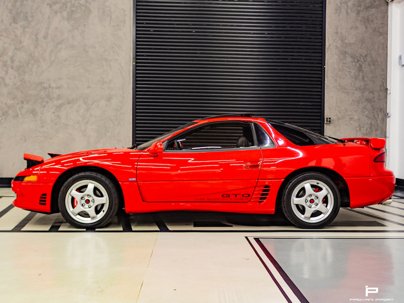 Foto do veículo MITSUBISHI 3000 GT 3.0 VR-4 V6 24V GASOLINA 2P MANUAL 1993 52.000 KM 329.000,00