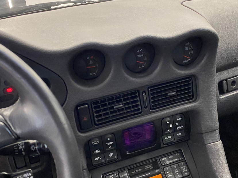 Foto do veículo MITSUBISHI 3000 GT 3.0 VR-4 V6 24V GASOLINA 2P MANUAL 1995 32.000 KM 320.000,00