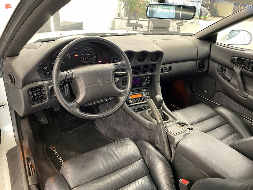 Foto do veículo MITSUBISHI 3000 GT 3.0 VR-4 V6 24V GASOLINA 2P MANUAL 1995 32.000 KM 320.000,00
