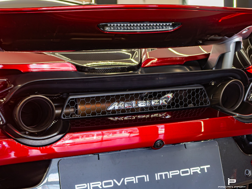 Foto do veículo MCLAREN 720S 4.0 V8 TURBO GASOLINA SSG 2020 8.149 KM 2.990.000,00