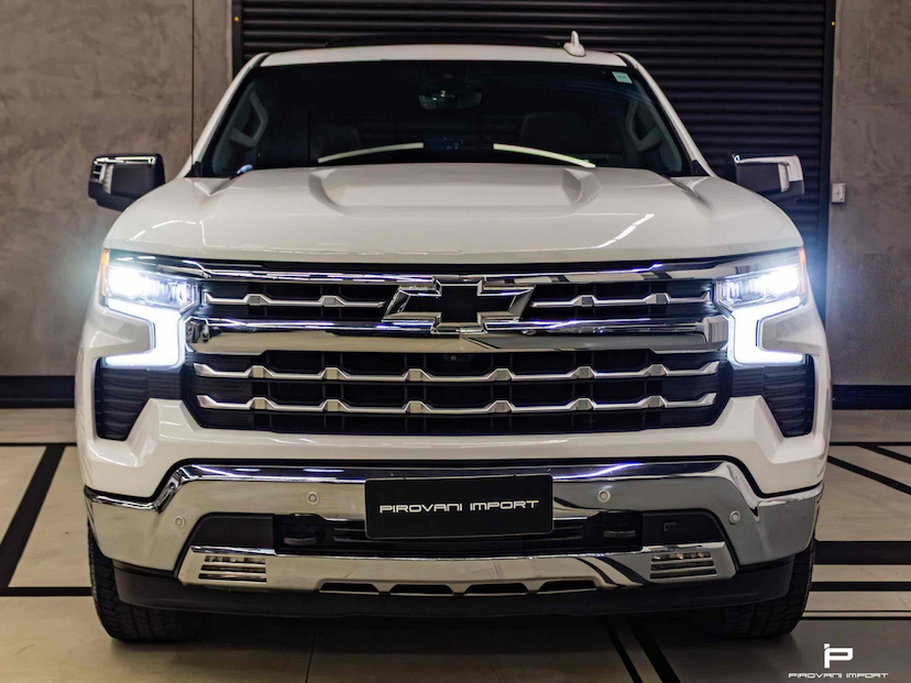 Foto do veículo CHEVROLET SILVERADO 3.0 V6 DURAMAX DIESEL 1500 LTZ 4WD AUTOMÁTICO 2022 49.000 KM 599.000,00