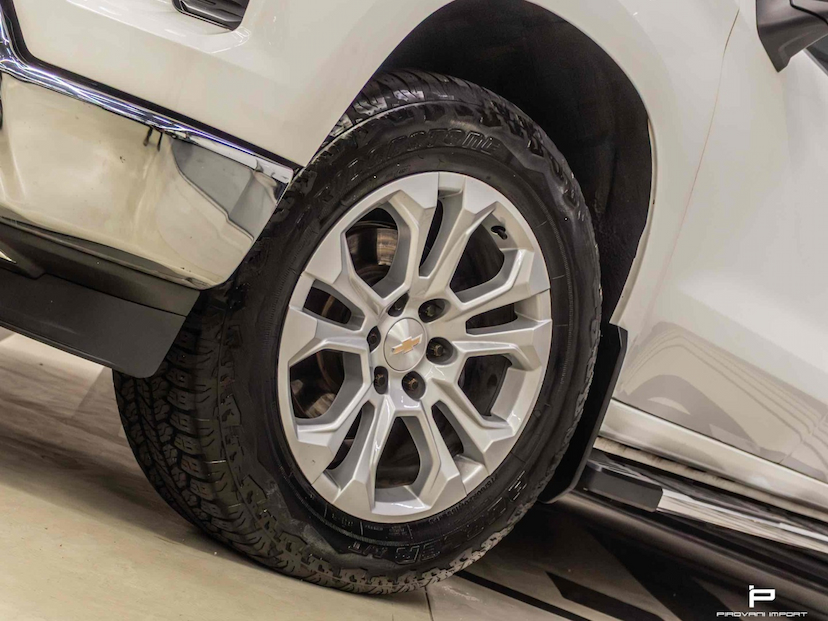 Foto do veículo CHEVROLET SILVERADO 3.0 V6 DURAMAX DIESEL 1500 LTZ 4WD AUTOMÁTICO 2022 49.000 KM 599.000,00