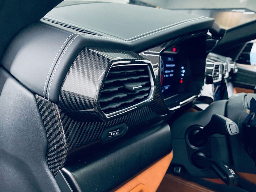 Foto do veículo LAMBORGHINI URUS 4.0 V8 TURBO GASOLINA S AUTOMÁTICO 2024 957 KM 4.000.000,00