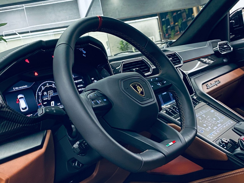 Foto do veículo LAMBORGHINI URUS 4.0 V8 TURBO GASOLINA S AUTOMÁTICO 2024 957 KM 4.000.000,00
