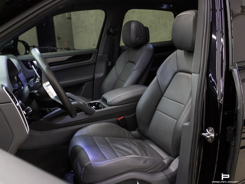 Foto do veículo PORSCHE CAYENNE 3.0 V6 GASOLINA AWD TIPTRONIC S 2019 53.666 KM 295.900,00