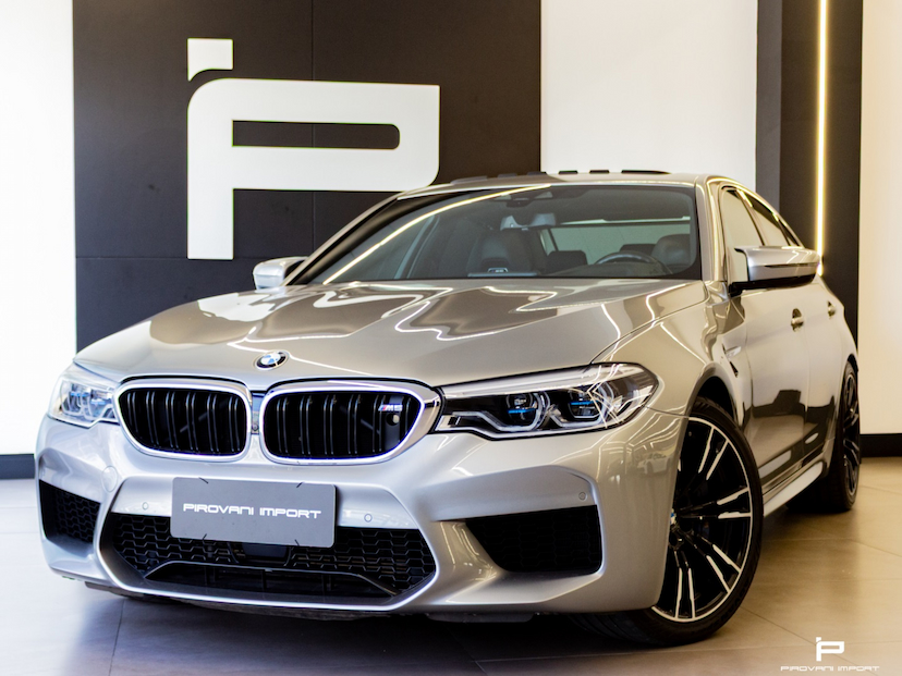 Foto do veículo BMW M5 4.4 V8 TWIN POWER M XDRIVE STEPTRONIC 2020 52.300 KM 490.000,00