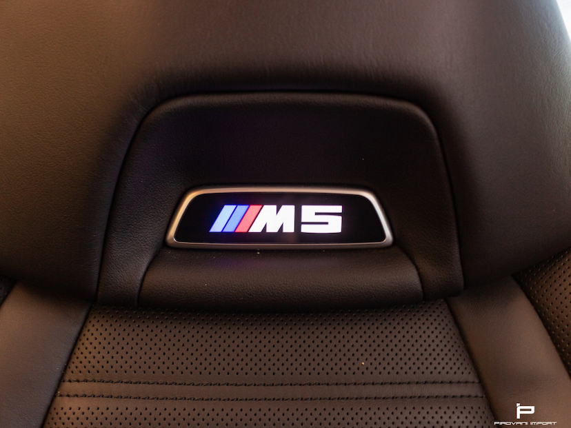 Foto do veículo BMW M5 4.4 V8 TWIN POWER M XDRIVE STEPTRONIC 2020 52.300 KM 490.000,00