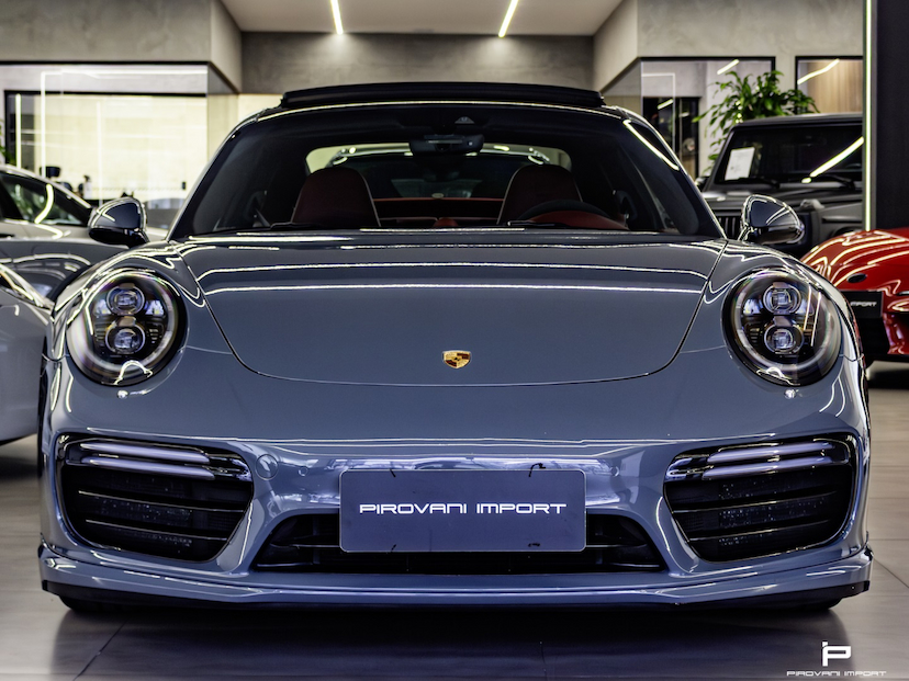 Foto do veículo PORSCHE 911 3.8 24V H6 GASOLINA TURBO PDK 2017 23.500 KM 989.000,00